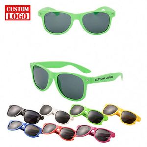 Lunettes de soleil en plastique pas chères avec ouvre-bouteille, étui à lunettes, logo personnalisé - Product Image 1