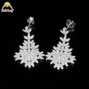 Boucles d'oreilles clous pour femmes en argent sterling 925 plaqué or, nouvelle arrivée, moissanite taille D VVS, certifiée par un tiers, tendance - Product Image 5