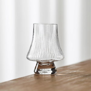 Bicchieri da Degustazione di Whisky Bourbon in Cristallo di Alta Qualità, Personalizzabili, con Bordo Stretto, per Degustazione di Whiskey Pesante - Product Image 6