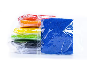 สายรัดข้อมือกีฬาอเนกประสงค์สำหรับฟุตบอล เทนนิส  แบบกำหนดโลโก้ได้ ซับเหงื่อได้ดี ผลิตจากโพลีเอสเตอร์ - Product Image 3