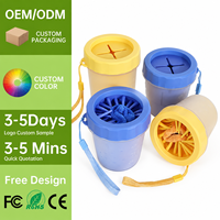 OEM ODM Gobelet de nettoyage de pattes pour animaux de compagnie, Lave-pattes portable en silicone pour chien avec poils doux, Outil de toilettage et de bain en plastique PP écologique