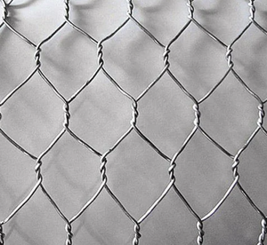 Hot Dipped Galvanized Hexagonal Chicken <b>Wire</b> <b>Mesh</b> Roll Low Carbon Iron Netting for Cage Fence Garden Enclosure - Product Image 1
