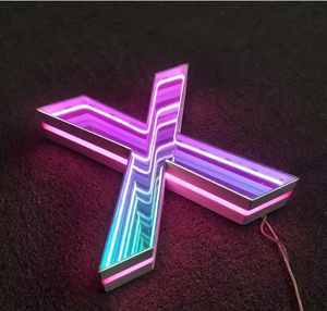 Letrero LED Personalizado con Espejo Infinito 3D, Luz de Túnel Profundo Estilo Neón para Decoración de Bares, Restaurantes, Cuartos de Hombre y Salas de Juegos - Product Image 6