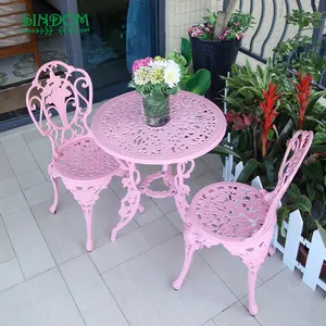 야외 금속 장미 패턴 테이블과 의자 안뜰 정원 가구 세트