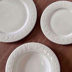 Services de table de Noël rétro en relief blancs en porcelaine fine écologique, assiettes de fête, assiettes à dessert, vaisselle occidentale - Product Image 3
