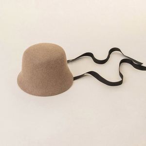 หมวกบักเก็ตทำจากผ้าขนสัตว์ 100% ปรับแต่งได้ตามสั่ง ขายส่ง แฟชั่นฤดูใบไม้ร่วงและฤดูหนาวใหม่สำหรับเด็กผู้หญิง เหมาะสำหรับเล่นกีฬา กิจกรรมกลางแจ้ง และใช้ในชีวิตประจำวัน - Product Image 5