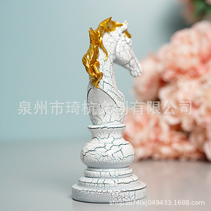 Décorations d'échecs Reine Roi Cheval Style Shabby Chic en Résine Synthétique pour la Maison et le Salon – Lot Multi-Pièces - Product Image 3