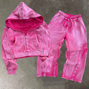 Спортивный мужской спортивный костюм со стразами - Product Image 1