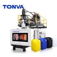 Machine de soufflage de bidons empilables en plastique de 30 litres pour produits chimiques, avec accumulateur servo et rendement élevé