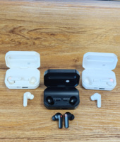 Écouteurs intra-auriculaires TWS à basses profondes avec son stéréo HiFi, affichage numérique et commandes tactiles pour un changement de chanson et une réponse aux appels facilités