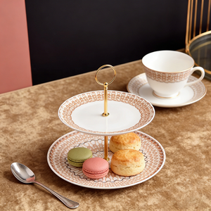 Soporte de pastel de cerámica de 2 niveles con estampado geométrico colorido, bandeja de postres de porcelana con asa dorada para té de la tarde o bodas. - Product Image 6