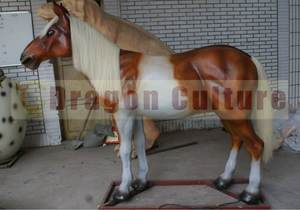 Decoración de jardín Simulación Caballo mecánico a la venta <span class=keywords><strong>Zoo</strong></span> Park Estatuas de <span class=keywords><strong>animales</strong></span> de tamaño real Caballo animatrónico - Product Image 3