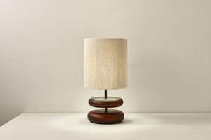 Wabi-sabi tarzı katı ahşap tasarımcı ceviz renk oturma odası çalışma odası başucu japon atmosfer masa lambası - Product Image 6