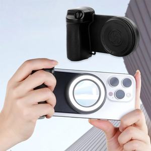Support magnétique pour iPhone, très vendu sur <span class=keywords><strong>TikTok</strong></span>, avec poignée et support tout-en-un pour téléphone, lumière d'appoint, télécommande et vis de montage 1/4 - Product Image 1