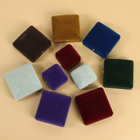 Vente chaude en gros, boîte à bijoux en velours personnalisée avec logo, emballage pour bague, boucles d'oreilles, collier, bracelet, boîte cadeau de luxe, stock en vrac