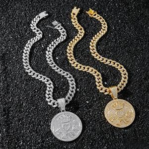 Set di Gioielli Hip Hop Iced Out con Catena Cuban Link in Lega Geometrica e Ciondolo a Disco KING & Corona, Regalo per Rapper - Product Image 1