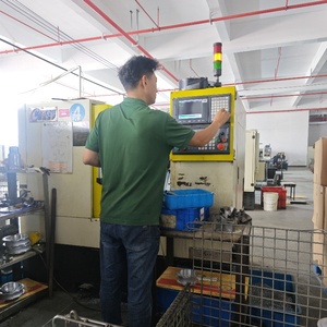 قوالب صب بالقالب عالية الدقة قابلة للتخصيص لعجلة سبائك الألومنيوم - Product Image 4