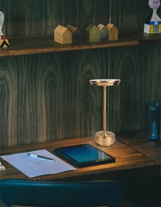 Lampada da Tavolo LED Ricaricabile Decorazione per Ristorante Lampada d'Atmosfera Retrò Portatile Senza Fili Touch USB-C - Product Image 3