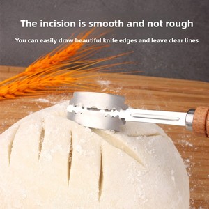 Couteau à grigner le <span class=keywords><strong>pain</strong></span> en acier inoxydable 304, outil de boulangerie, manche en bois, diviseur de pâte, lame à baguette, coupe-<span class=keywords><strong>pain</strong></span> modèle <span class=keywords><strong>A</strong></span>-001 - Product Image 2