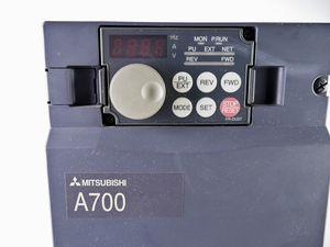 ตัวควบคุม PLC ซีรีส์ FR-A740 ตัวแปลงความถี่ FR-A740-00083-EC PLC ระบบอัตโนมัติทางอุตสาหกรรม - Product Image 4