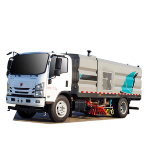 Camion balayeuse et aspirateur routier de marque japonaise - Product Image 1