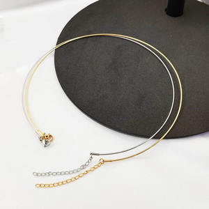 <span class=keywords><strong>Collana</strong></span> Choker Minimalista Spessore 1MM, Placcata in <span class=keywords><strong>Oro</strong></span> 18K PVD, <span class=keywords><strong>Collana</strong></span> in Filo <span class=keywords><strong>d</strong></span>'Acciaio Inossidabile per Donne - Product Image 2