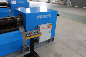 Machine à cintrer <span class=keywords><strong>en</strong></span> courbe série W11H pour le traitement des tôles métalliques, machine à rouler les plaques à trois rouleaux - Product Image 3