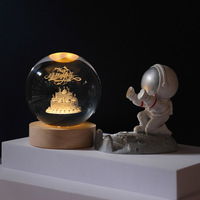 Lampe de nuit en cristal avec motif univers moderne gravé au laser 3D personnalisable, 8 cm, base en bois, alimentation USB