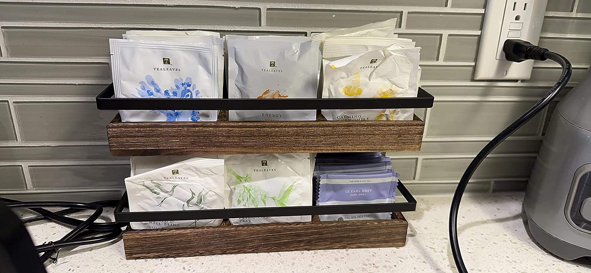 สีน้ำตาล