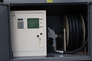 Camión Cisterna de Combustible Usado a Precio de Fábrica, 4x2, con Capacidad de 15001-30000L y Capacidad de Carga de 41-50t - Product Image 3