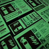 Panneau de signalisation réfléchissant personnalisé pour extincteur 12cmx15cm, en vinyle photoluminescent, panneau de sécurité lumineux, autocollant EXIT, brille dans le noir