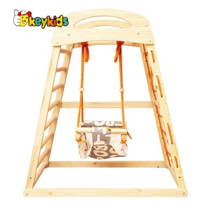 Pyramide d'escalade en bois pour <span class=keywords><strong>aire</strong></span> <span class=keywords><strong>de</strong></span> <span class=keywords><strong>jeux</strong></span> intérieure <span class=keywords><strong>Montessori</strong></span> avec toboggan et balançoires W01F012 - Product Image 6
