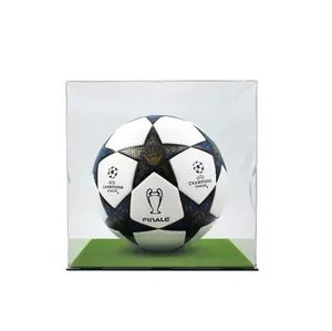 Lemari Pajangan Sepak Bola Akrilik dengan Dasar Rumput dan Kotak Penyimpanan Kubus untuk Sepak Bola Koleksi Souvenir Mainan