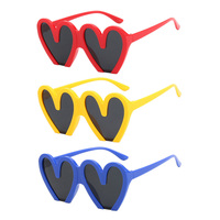 Lunettes de soleil pour femmes DL GLASSES en forme de cœur, monture PC bleue et rose, verres acryliques, protection UV400, personnalisables 2026