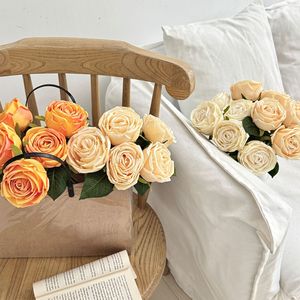 Bouquet de roses artificielles à 5 têtes, fleurs en soie rondes, haute simulation, accessoires de mariage, décoration intérieure - Product Image 4
