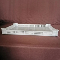 Plateau de congélation simple ventilé en plastique industriel, en maille HDPE, pour la congélation rapide des fruits de mer, du poisson et des crevettes en atelier