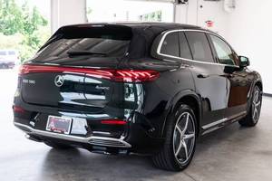 Vente en gros de voitures d'occasion EQS FWD en cuir foncé, ACC, SUV 4 portes, conduite à gauche, toit ouvrant - Product Image 3