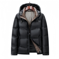 Veste d'hiver matelassée noire brillante pour homme avec capuche, doublure marron, fermeture éclair et poignets à boutons-pression