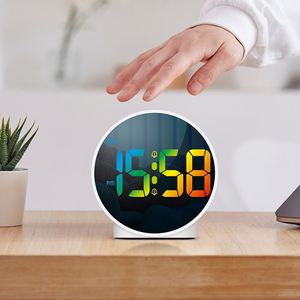 นาฬิกาปลุกดิจิตอล LED 12/24H พร้อมฟังก์ชั่นเลื่อนปลุก ปฏิทิน กระจกเงา ใช้งานได้สะดวก เหมาะสำหรับห้องนอน โต๊ะข้างเตียง ชั้นวางของ - อิเล็กทรอนิกส์ - Product Image 6