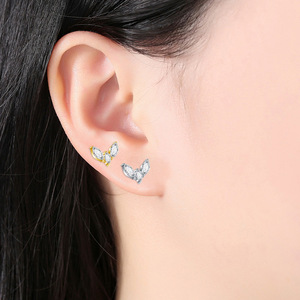 Boucles d'oreilles clous en titane F136 avec incrustation de zircon pour piercing d'oreille et de lèvre, bijou cadeau - Product Image 4