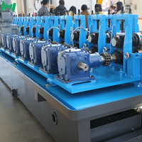 Machine de formage à froid pour supports solaires en acier, vente directe usine, 380V, haute efficacité, stable, facile à utiliser