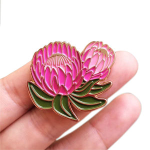 Toptan tasarımcı rozeti sert özelleştirilmiş Metal şirket Logo pimleri mıknatıs manyetik emaye pimleri - Product Image 5