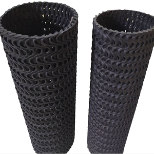 Tubería permeable dura para filtración subterránea y malla <span class=keywords><strong>de</strong></span> drenaje Tubería permeable rígida <span class=keywords><strong>de</strong></span> PE curvada Drenaje <span class=keywords><strong>de</strong></span> patio <span class=keywords><strong>de</strong></span> recreo forestal - Product Image 3