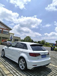 Voitures d'occasion pas chères à vendre <span class=keywords><strong>Audi</strong></span> A3L 2019 1.4T Automatique LHD Essence Berline - Product Image 3