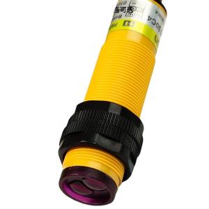 E3F-DS30C4 phản xạ khuếch tán ba dây NPN thường mở cảm biến chuyển đổi quang điện PNP với phạm vi điều chỉnh 5-30cm - Product Image 4