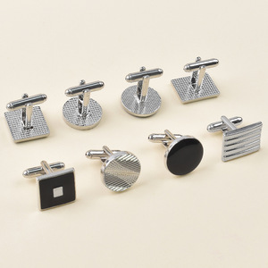 2 pezzi classici Color oro <span class=keywords><strong>argento</strong></span> bottoni <span class=keywords><strong>gemelli</strong></span> quadrati rotondi per festa di lusso <span class=keywords><strong>gemelli</strong></span> da sposa per camicia borchie nere <span class=keywords><strong>gemelli</strong></span> per <span class=keywords><strong>uomo</strong></span> - Product Image 4