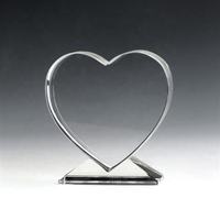 Vente chaude K9 Trophée En Cristal Personnalisé Classique En Forme De Coeur Plaque De Verre Vierge Logo Personnalisé Polyvalent Religieux Vintage Dessin Animé