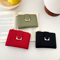 Dompet Kecil Wanita Motif Leci Model Pendek Bahan Kulit PU Ber-resleting Modis Dompet Koin Poliester