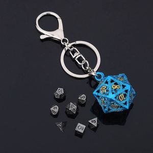 Llavero de metal con diseño de dragón, soporte hueco para dados D20, mini juego de dados poliédricos para juegos de rol, Dungeons and Dragons, venta al por mayor - Product Image 1