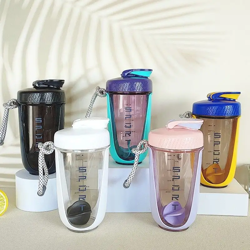 Yeni ürün fikirleri 2023 kabarcık çay Shaker BPA ücretsiz 580ml taşınabilir plasitk Protein karıştırıcı şişe kupası spor